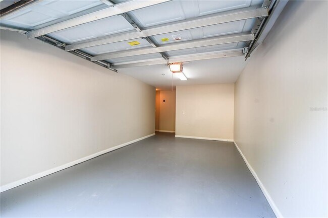 Building Photo - 12030 Villanova Dr