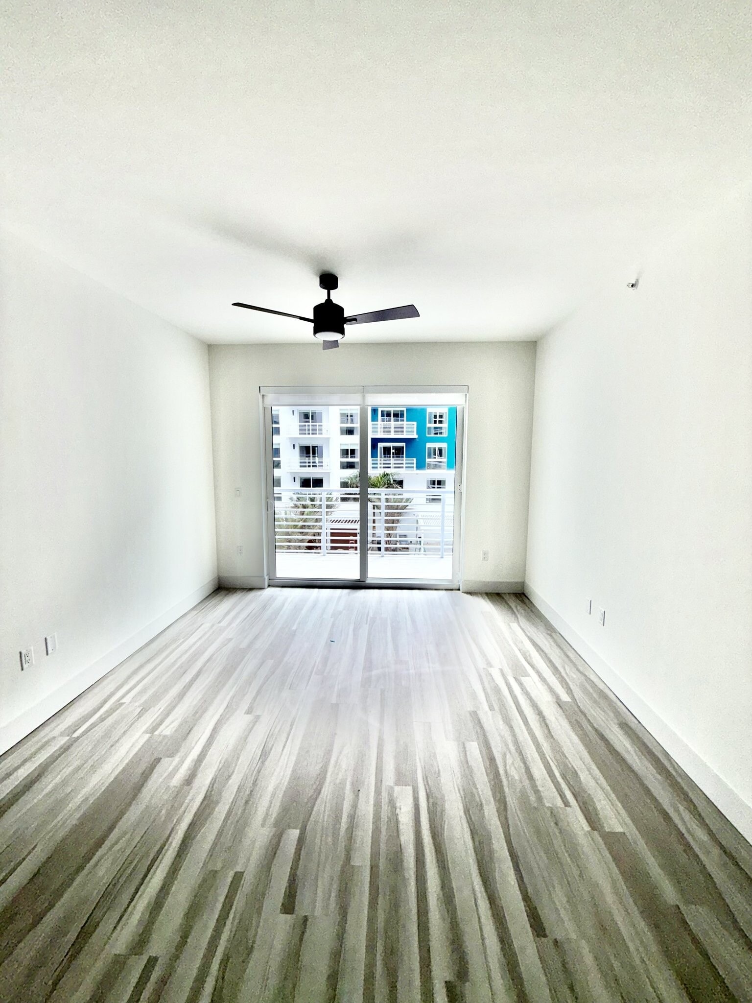 Building Photo - 18631 NE 25th Pl