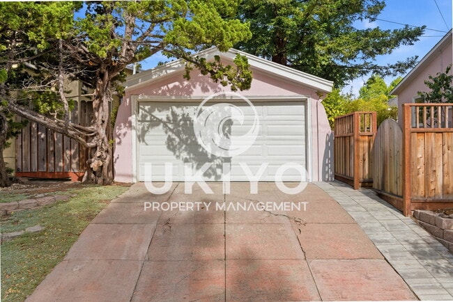 Building Photo - 1801 Marin Ave