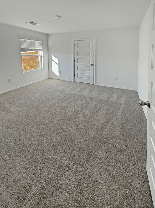 Building Photo - Brand New 4 Bedroom Home in Stillwater - Move-In ReadY