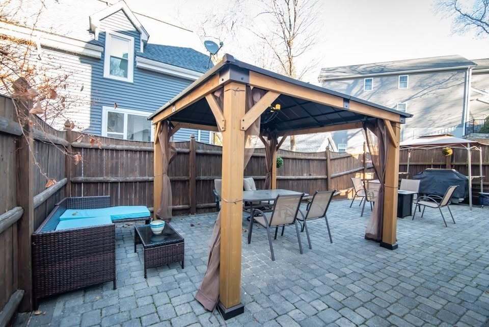 Building Photo - 18 Park Ave