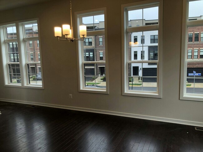 Building Photo - 22188 Webster Pk Ter