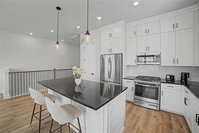 Building Photo - 2930 Moreno St