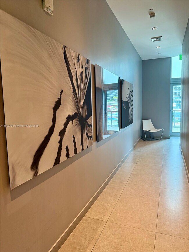 Building Photo - 1100 S Miami Ave