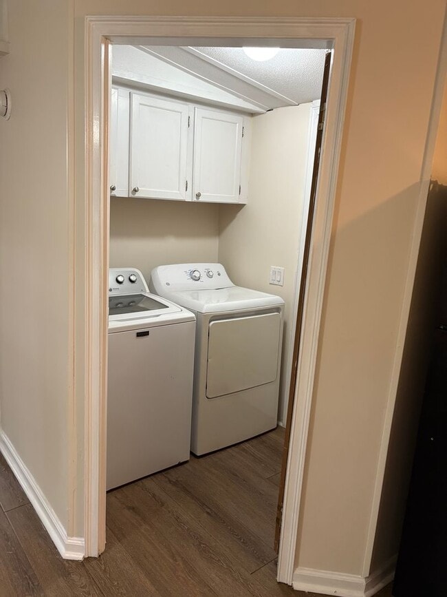 Building Photo - Secluded Open Floor Plan Mobile Home