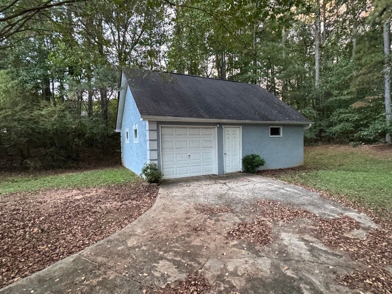 Building Photo - 17 Stonemount Ct