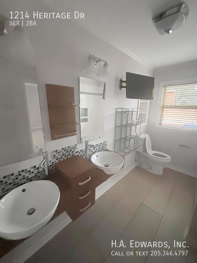 Building Photo - 1214 Heritage Dr