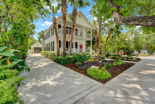 Primary Photo - 306 N Swinton Ave