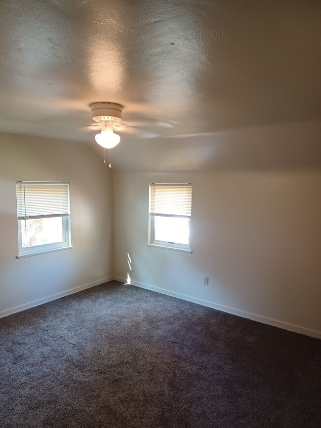 Building Photo - 62 Wenzell Pl