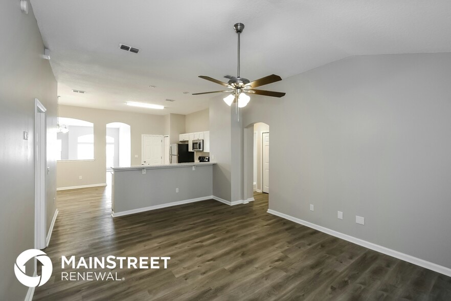 Building Photo - 9441 Harrier Ct