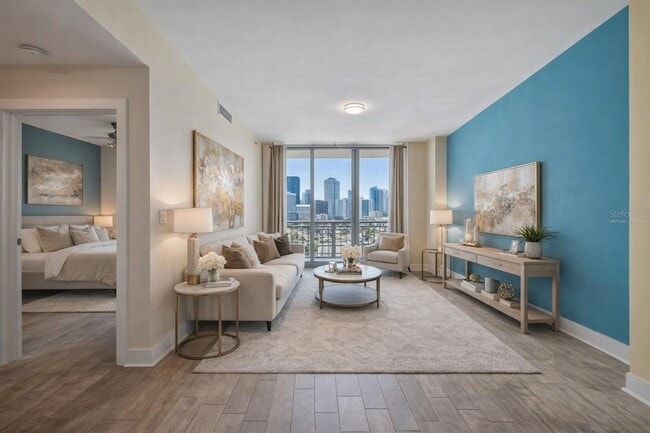 Building Photo - 1208 E Kennedy Blvd