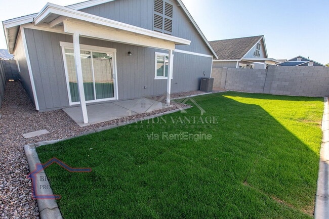 Building Photo - 2334 W Romley Rd