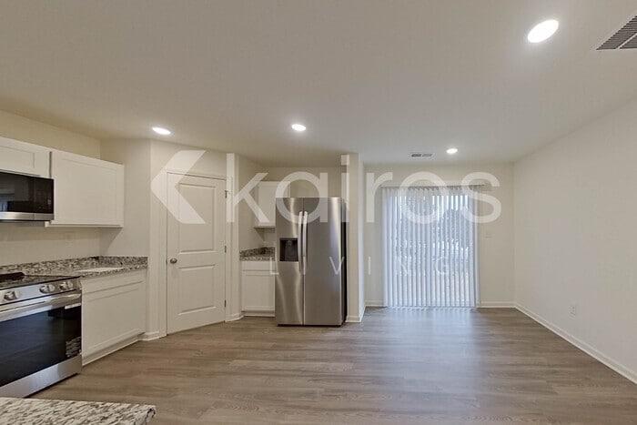 Building Photo - 80 Stodmire Ct