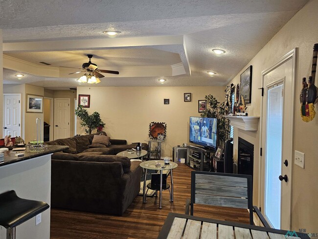 Building Photo - 2214 Boxwood Cir