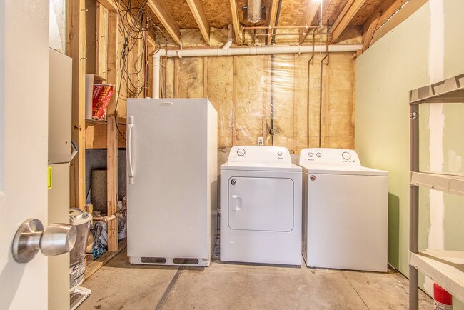 Building Photo - 1147 Veto St NW