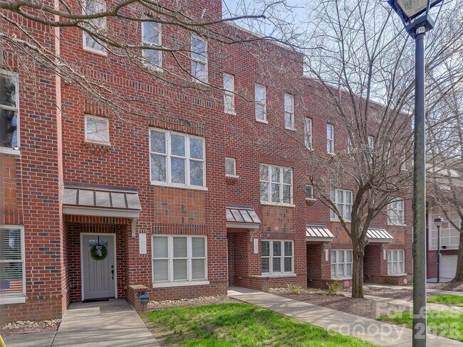 Building Photo - 100 N Laurel Ave