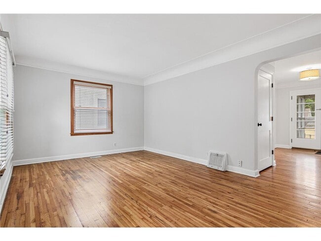 Building Photo - 5712 25th Ave S