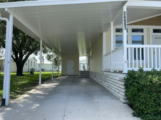 Building Photo - 34882 Blue Starling St