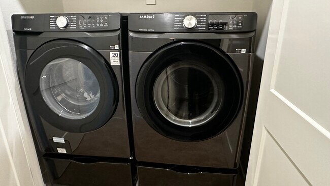 Building Photo - 26962 Via Caminata