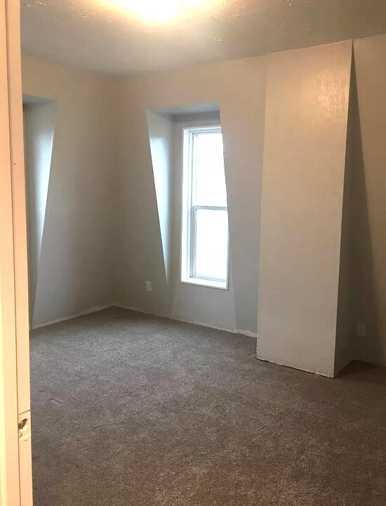Building Photo - 2297 Sherwood Ln