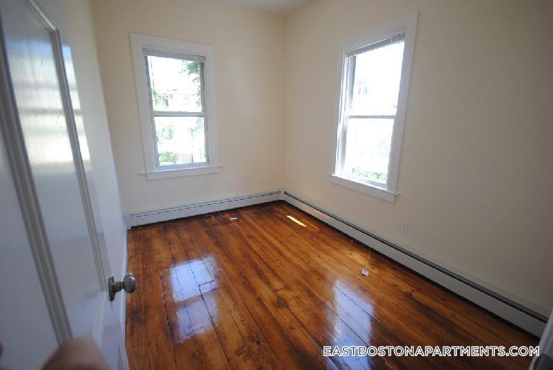 Building Photo - 154 Bennington St