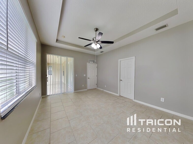 Building Photo - 24 Royal Palm Ln