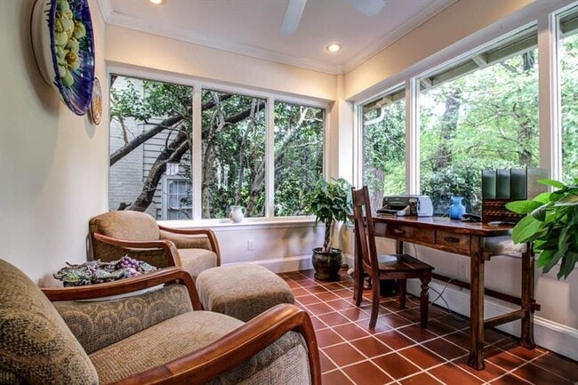 Building Photo - 162 Peachtree Hills Ave NE