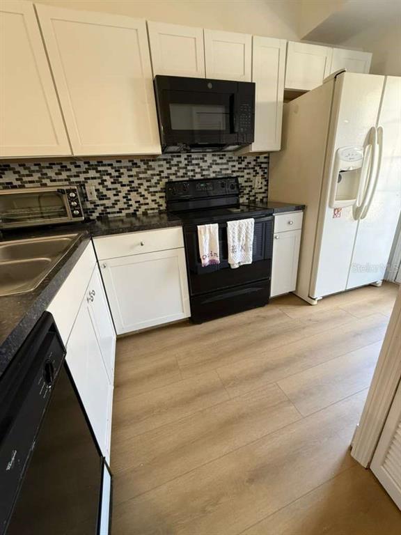 Building Photo - 1242 Lucaya Cir