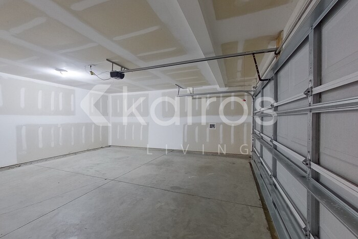 Building Photo - 318 Sunrise Cir