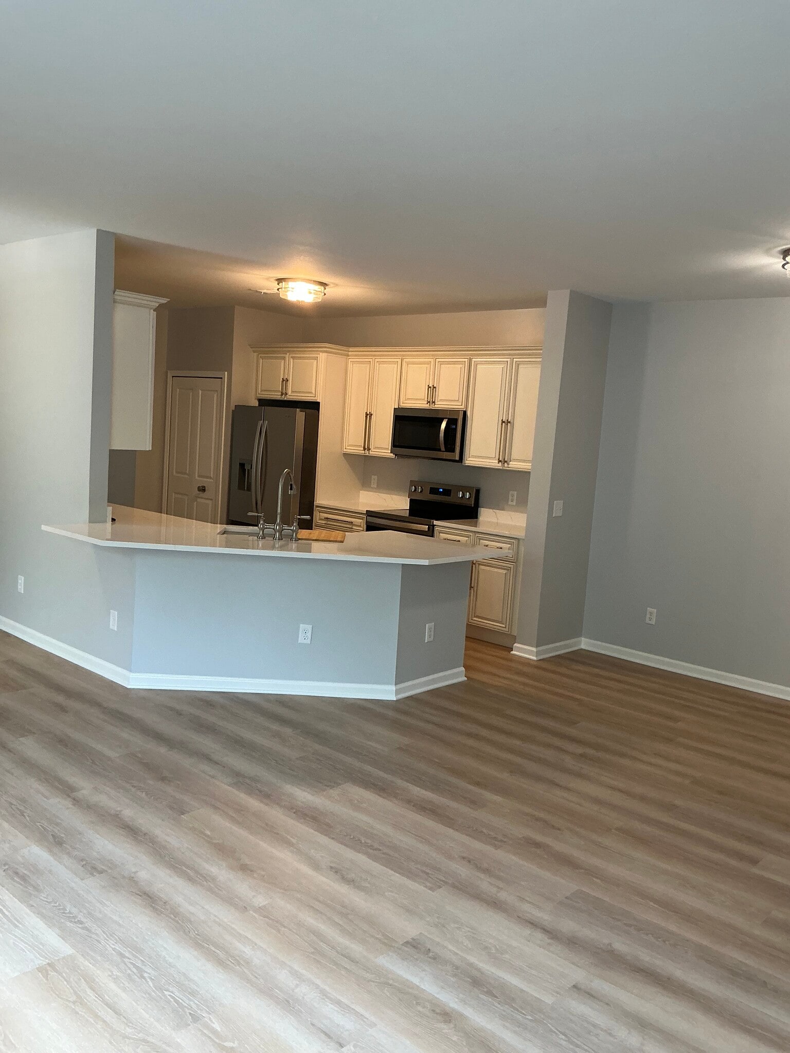 Building Photo - 29030 Cullen Dr
