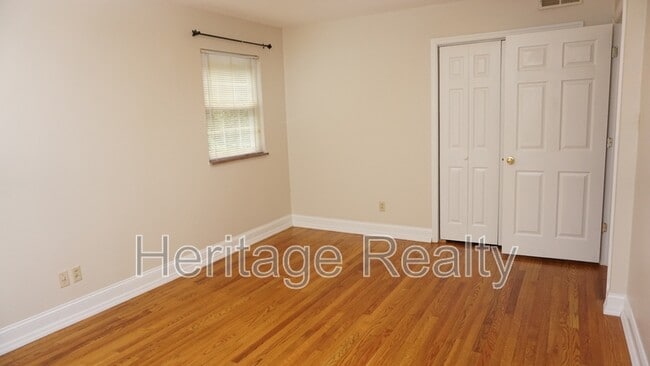 Building Photo - 529 Bardon Rd NW