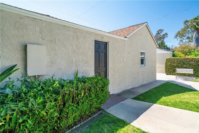 Building Photo - 2935 Westwood Blvd