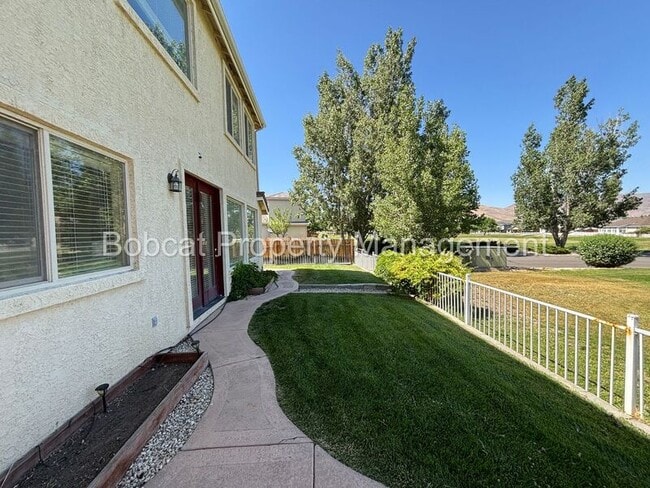Building Photo - 1231 Flintwood Dr