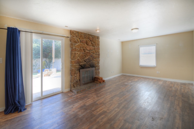 Building Photo - 1189 Panorama Dr