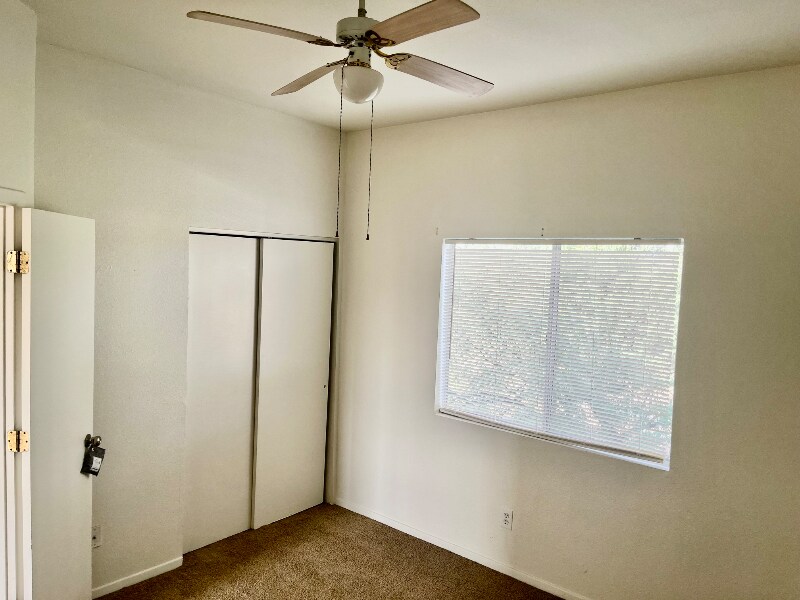 Building Photo - 3409 N Fontana Ave