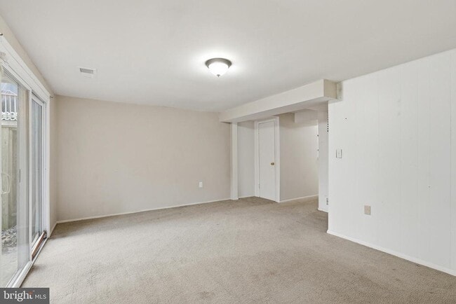 Building Photo - 5497 Endicott Ln