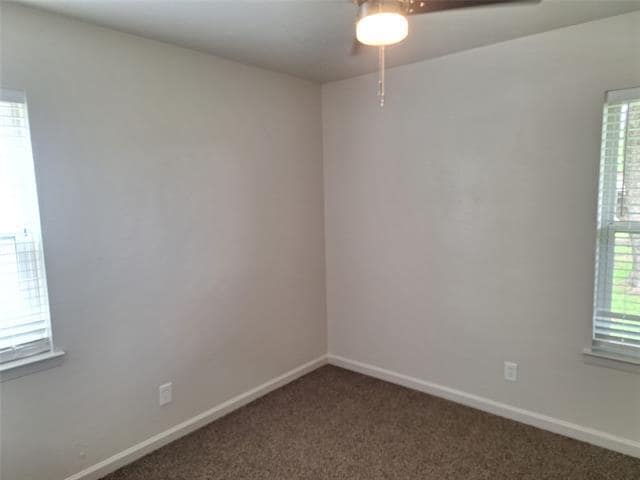 Building Photo - 209 Heather Dr