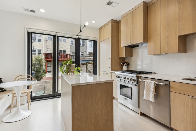 Building Photo - 1157 3rd St NE