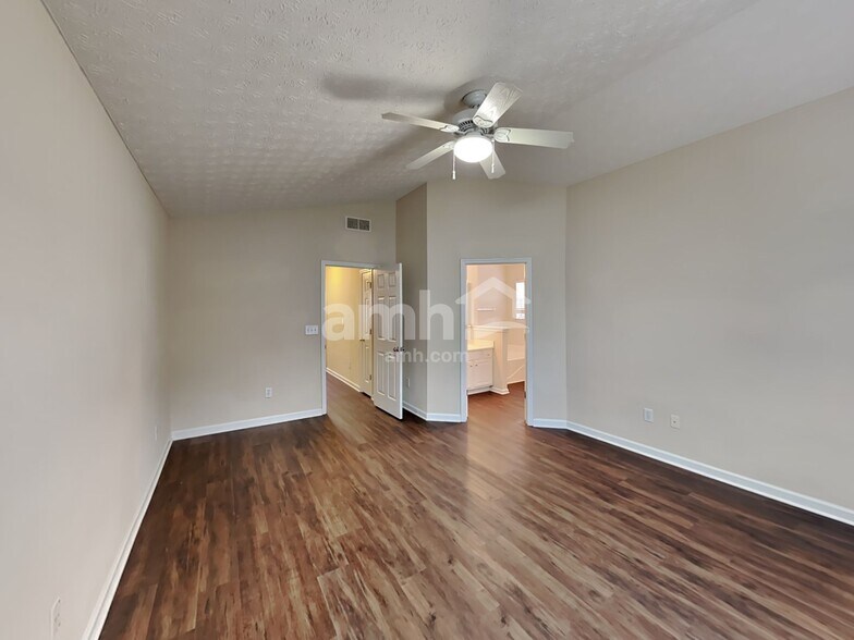 Building Photo - 170 Taggart Run NW