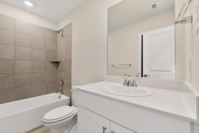 Building Photo - 504 Tidal Dr