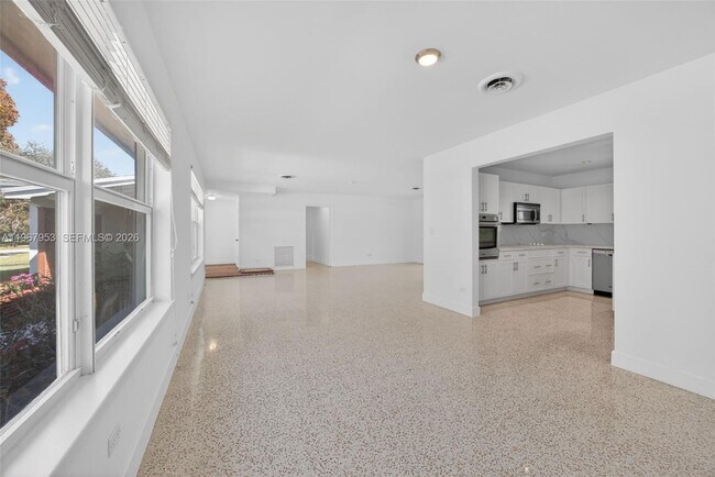 Building Photo - 7280 SW 128th St