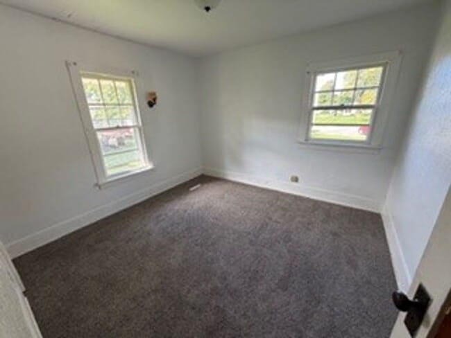 Building Photo - 3 Bedroom 1 BA single family in the heart ...