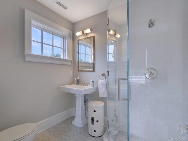 Building Photo - 7 Ocean Ave