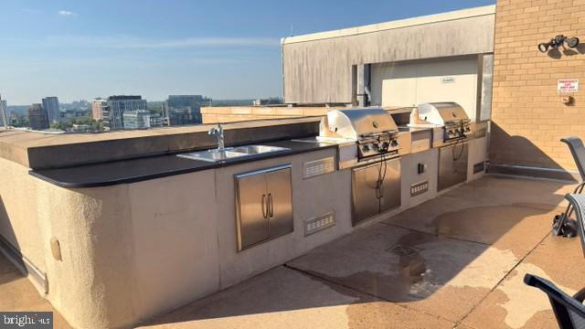 Building Photo - 5750 Bou Ave