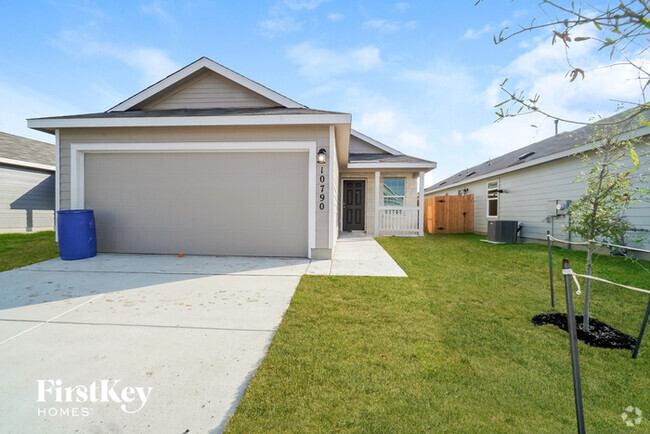 Building Photo - 10790 Prusiner Dr