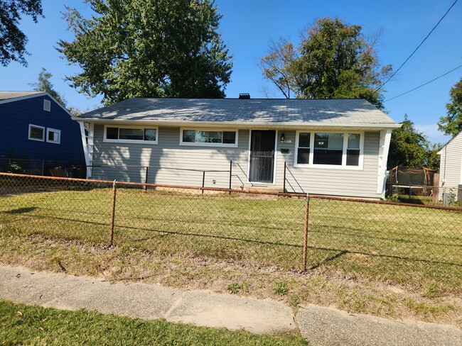 Building Photo - 2511 Millvale Ave