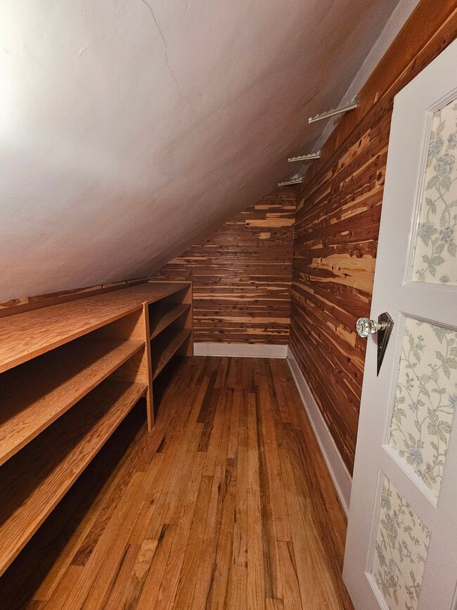 Building Photo - 4 BED | 2.5 BATH | DOUBLE GARAGE | WEST RAPID | FURNISHED