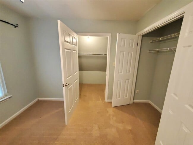Building Photo - 9547 Daly Dr