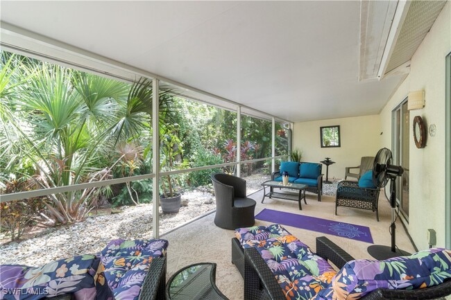 Building Photo - 348 Carinosa Ct