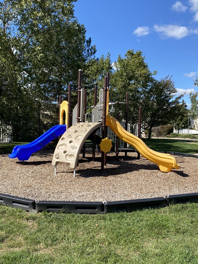 Building Photo - 6201 Spring River Dr